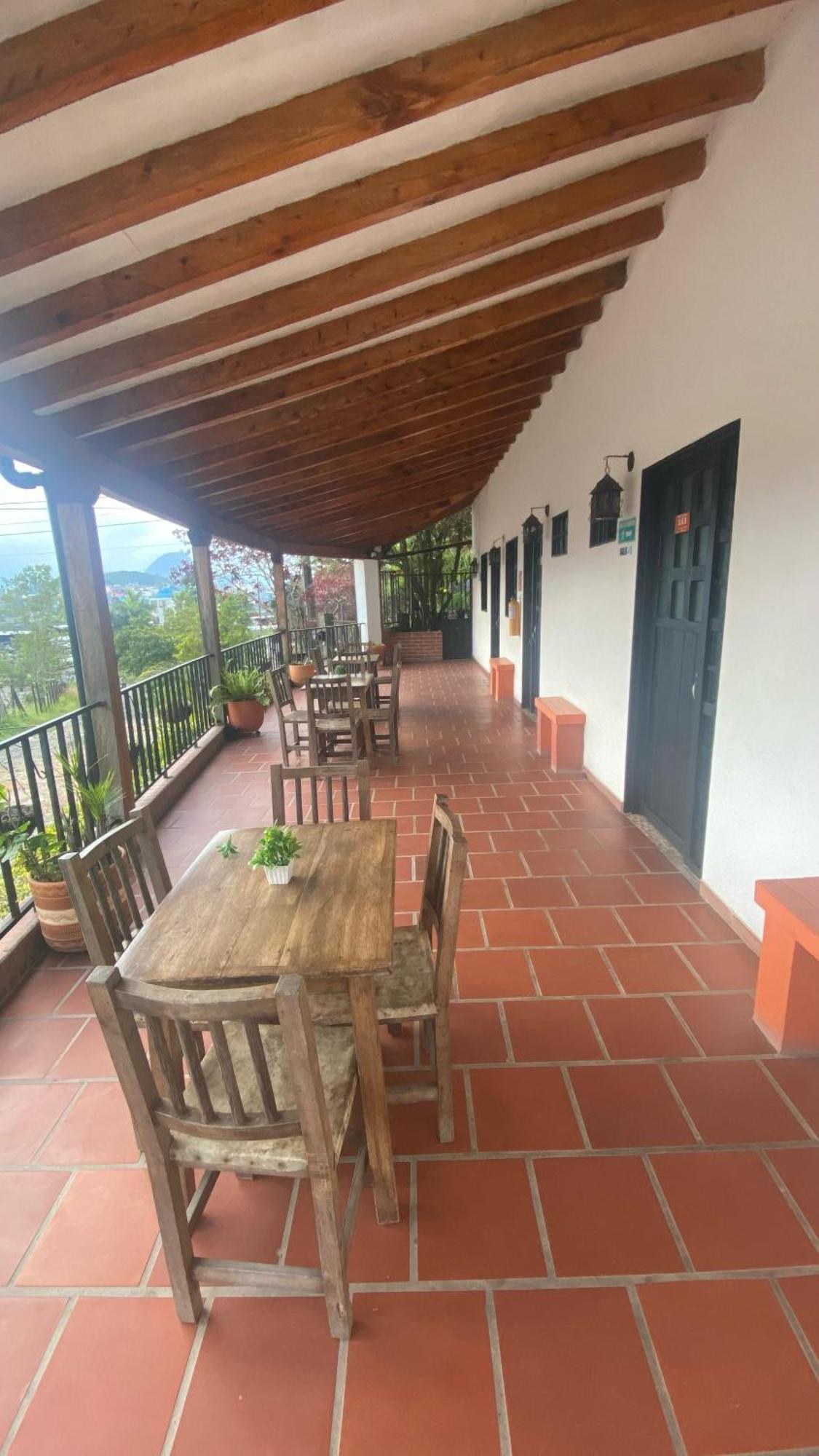 Hotel Balcones de la Casona Guatapé Exterior foto
