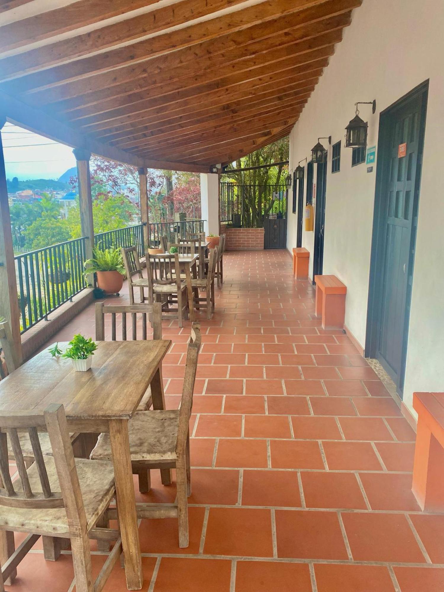 Hotel Balcones de la Casona Guatapé Exterior foto