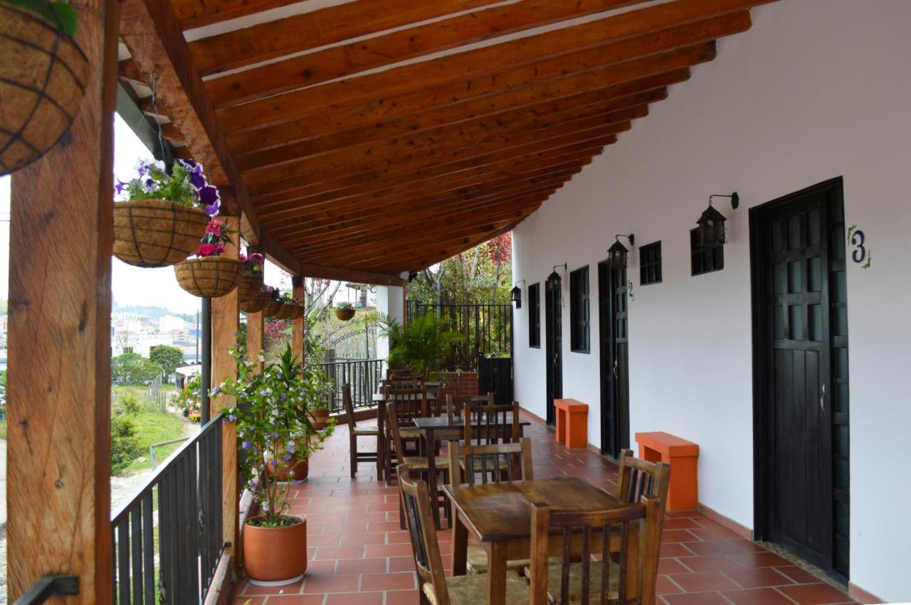 Hotel Balcones de la Casona Guatapé Exterior foto