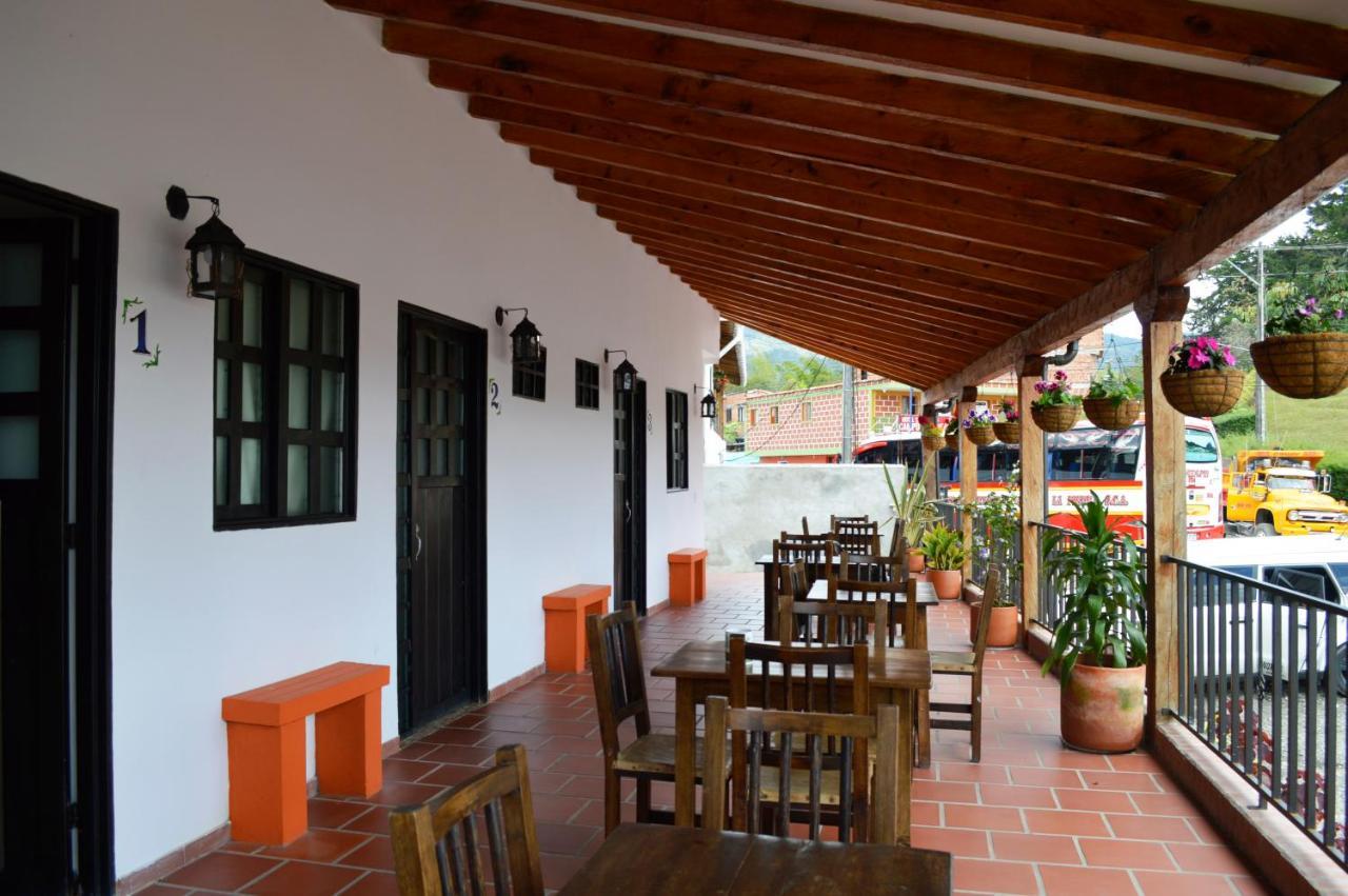 Hotel Balcones de la Casona Guatapé Exterior foto